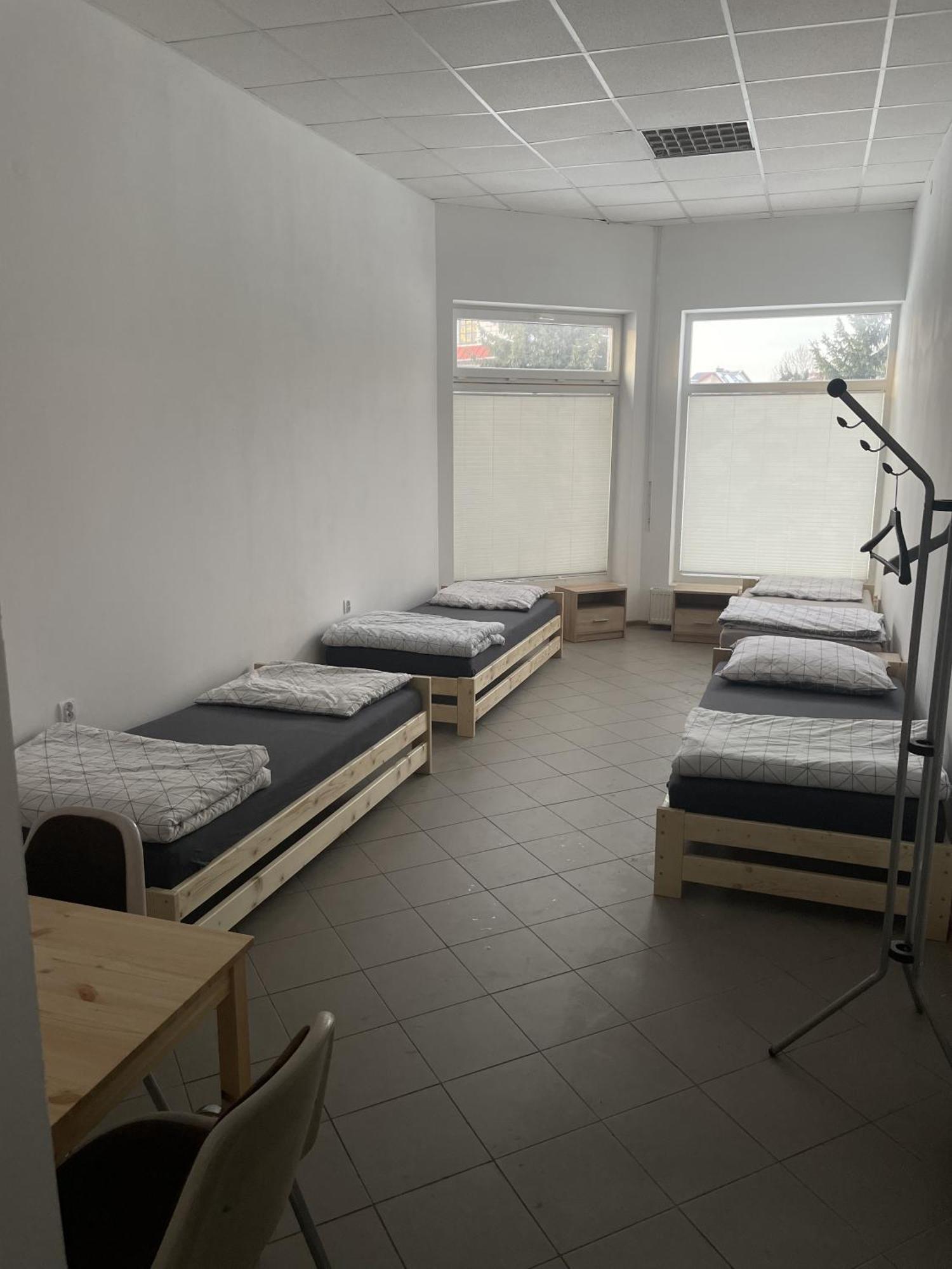 Noclegi Pracownicze Lazur Ciechanów Zewnętrze zdjęcie